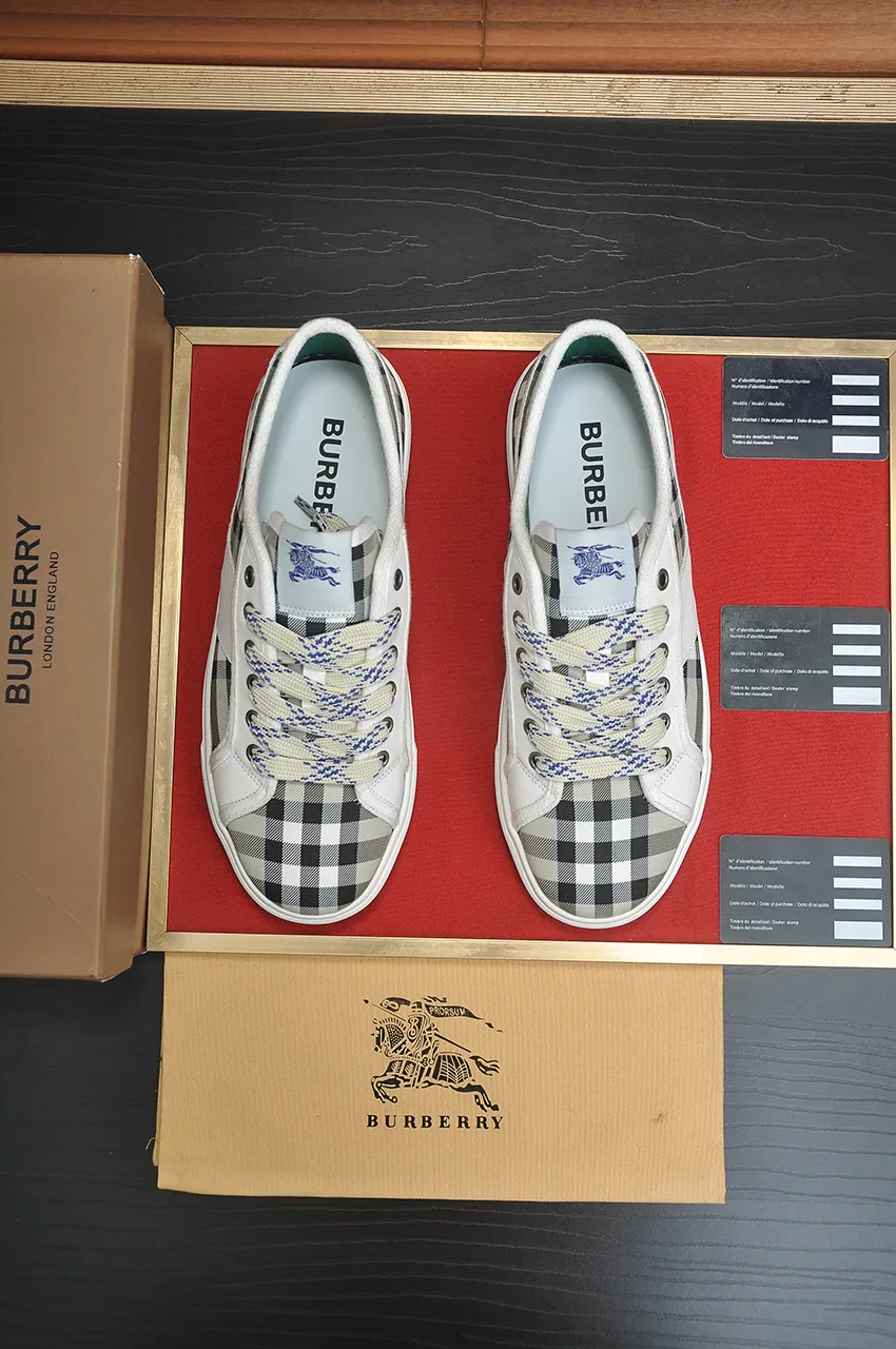 Men's shoes💰460💶【Burberry】Classic low-top sneakers｜Imported cowhide with classic plaid fabric｜Cow leather lining｜Original outsole｜Fine workmanship and comfortable to wear Size: 38-44 (customized at 45)